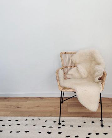 Rotan stoel beschikbaar voor biedingen