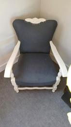 Grijs witte Klassieke fauteuil gepimpt, Ophalen, Zo goed als nieuw, Stof, 50 tot 75 cm