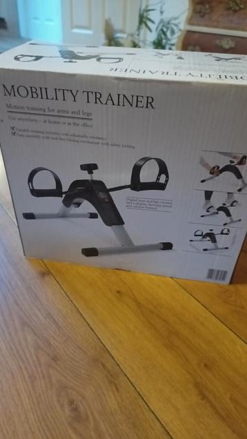 Arm- en beentrainer met teller beschikbaar voor biedingen