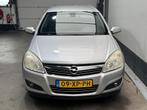 Opel Astra Wagon 1.8 Essentia, Voorwielaandrijving, Lichtsensor, Stof, Gebruikt