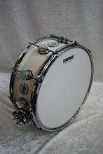 DW Design snaredrum maple met nieuw UV1 vel 14x5 inch, Muziek en Instrumenten, Ophalen of Verzenden, Gebruikt, Drums of Percussie