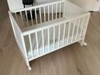 IKEA SOLGUL Wieg/Ledikant - Wit met niew 8cm matras, Kinderen en Baby's, Babywiegjes en Ledikanten, Ophalen, Zo goed als nieuw