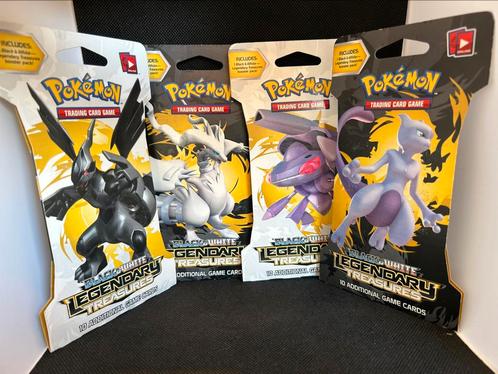 Pokémon - Black & White Legendary Treasure sleeved art, Hobby en Vrije tijd, Verzamelkaartspellen | Pokémon, Nieuw, Booster, Foil