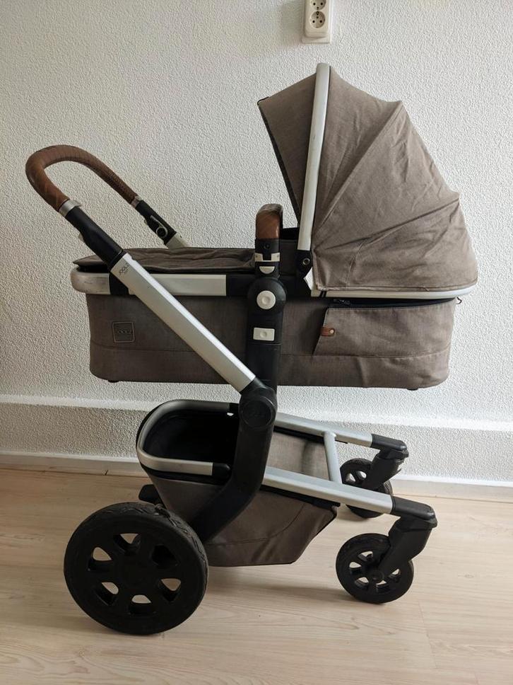 Joolz day2 taupe, Kinderen en Baby's, Kinderwagens en Combinaties, Zo goed als nieuw, Overige merken, Met reiswieg, Verstelbare duwstang