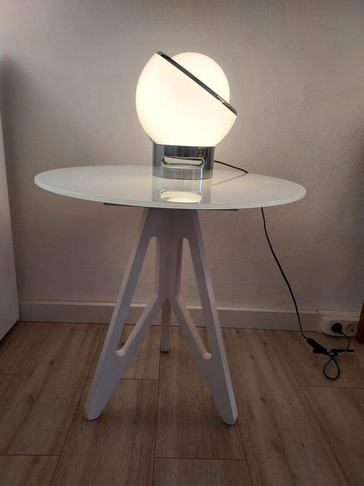 Design tafellamp met Bolvormige Kap, Huis en Inrichting, Lampen | Hanglampen, Nieuw, Minder dan 50 cm, Glas, Metaal, Ophalen of Verzenden