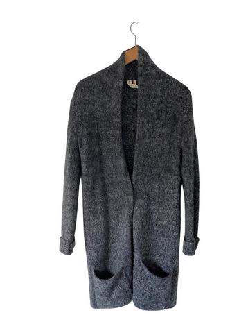 Knit-Ted vest S beschikbaar voor biedingen
