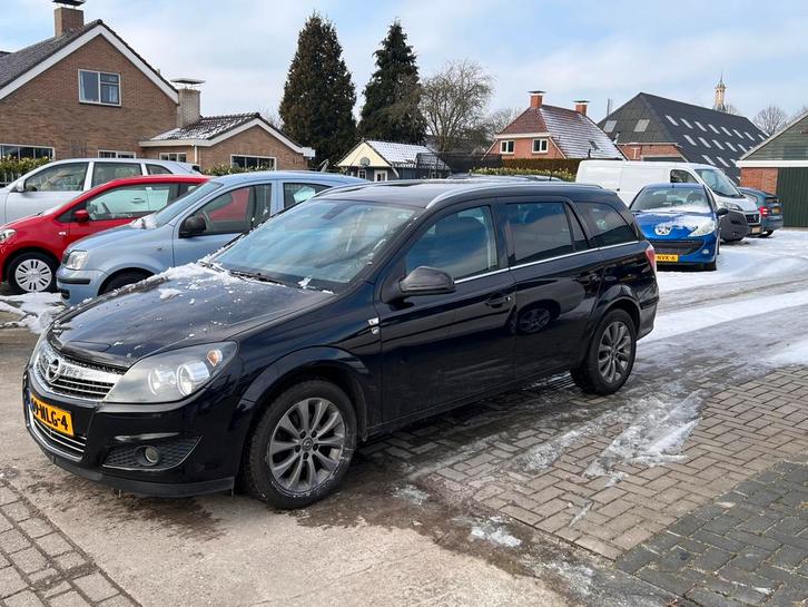 Opel Astra 1.6 16V 85KW St.wgn. 2010 Zwart, Auto's, Opel, Bedrijf, Astra, Benzine, C, Stationwagon, Handgeschakeld, Origineel Nederlands