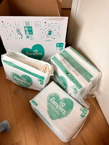 Pampers Harmonie luiers maat 6 maandbox beschikbaar voor biedingen