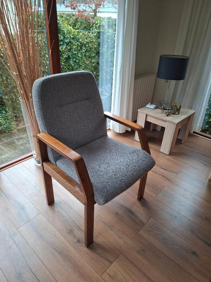 Te koop Fauteuil, Huis en Inrichting, Fauteuils, Gebruikt, Hout, Stof, 50 tot 75 cm, 75 tot 100 cm, Ophalen