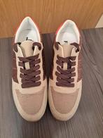 Prachtige beige met bruine dames schoenen 39 NIEUW, Beige, Nieuw, Ophalen of Verzenden, Sneakers of Gympen