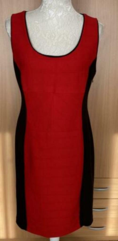 Zwart/rode jurk maat 40 Joseph Ribkoff [v], Kleding | Dames, Jurken, Zo goed als nieuw, Maat 38/40 (M), Overige kleuren, Knielengte
