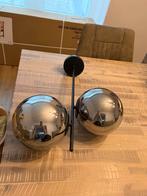 Moderne hanglamp met twee glazen bollen, Huis en Inrichting, Lampen | Hanglampen, Ophalen, Zo goed als nieuw, Glas, 50 tot 75 cm