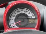 Toyota Aygo 1.0-12V Aspiration Red | Airco | Lichtmetalen ve, 4 stoelen, Alcantara, 68 pk, Origineel Nederlands