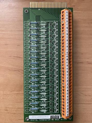 Burr-Brown DAQ termination kaarten (AI en DI) en kabels beschikbaar voor biedingen