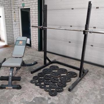 Squat Rack  + verstelbare bankje + Olympische Gewichten set  beschikbaar voor biedingen