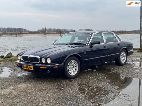 Jaguar XJ 3.2 V8 Executive nl auto volledig dealer onderhoud, Auto's, Jaguar, Bedrijf, Te koop, XJ, ABS, Airbags, Airconditioning