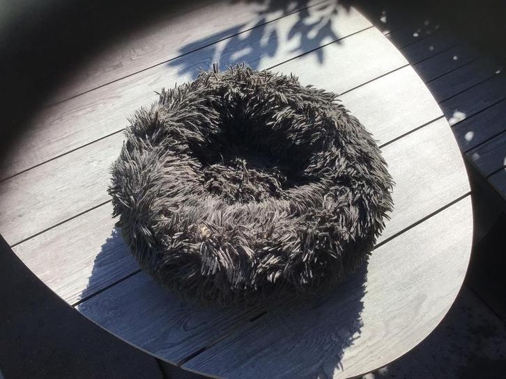 GRATIS Honden donut mand, Dieren en Toebehoren, Hondenmanden, Ophalen