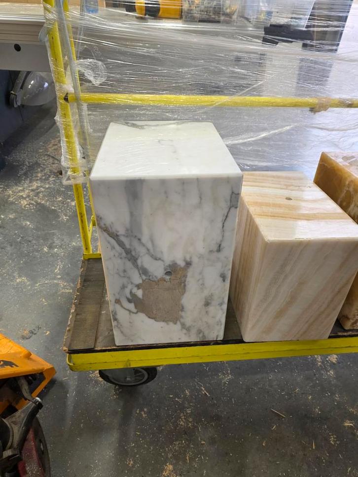 4 Marmeren Blokken - Decoratief of Project, Huis en Inrichting, Woonaccessoires | Zuilen en Pilaren, Ophalen