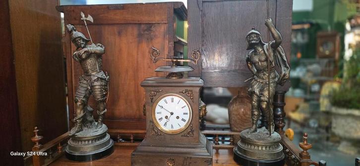 Antieke Franse Pendule met Zamak Beeld - Eind 19e Eeuw, Antiek en Kunst, Antiek | Klokken, Ophalen of Verzenden