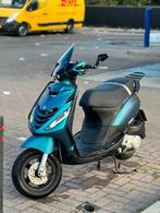 PIAGGIO ZIP 2020 IGET, Fietsen en Brommers, Scooters | Piaggio, Maximaal 45 km/u, Zip, Ophalen of Verzenden, Zo goed als nieuw