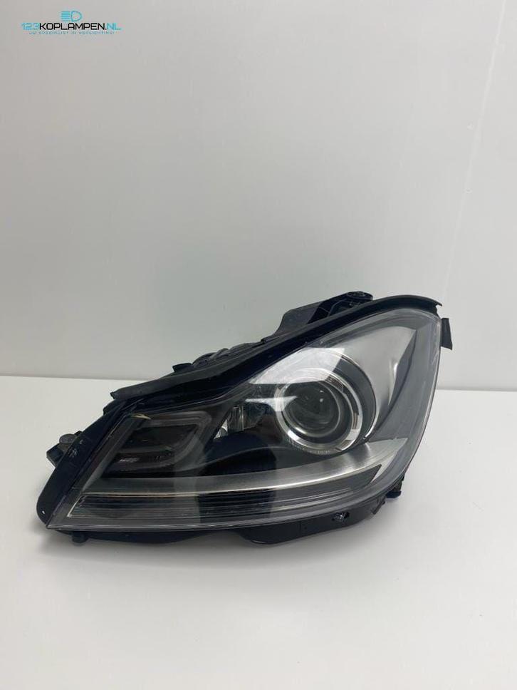 (VR) Mercedes C Klasse W204 Bi Xenon ILS koplamp links, Auto-onderdelen, Verlichting, Mercedes-Benz, Gebruikt, Ophalen of Verzenden