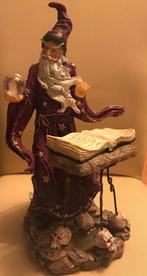 Magisch Tovenaarsbeeld met Kristallen Bol, Verzamelen, Ophalen of Verzenden, Zo goed als nieuw, Mens