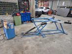 Schaarburg, compact, hydrolisch, elektrisch, tot 2.000 kg, Ophalen, Gebruikt, Hydraulisch, Garagekrik