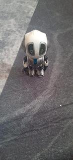 deze robot kan je na praaten, Overige merken, Ophalen of Verzenden, Zo goed als nieuw, 1 bedel