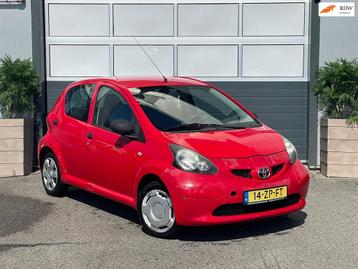 Toyota Aygo 1.0-12V | AUX | 1 JAAR APK | RADIO | 5 DEURS | N beschikbaar voor biedingen