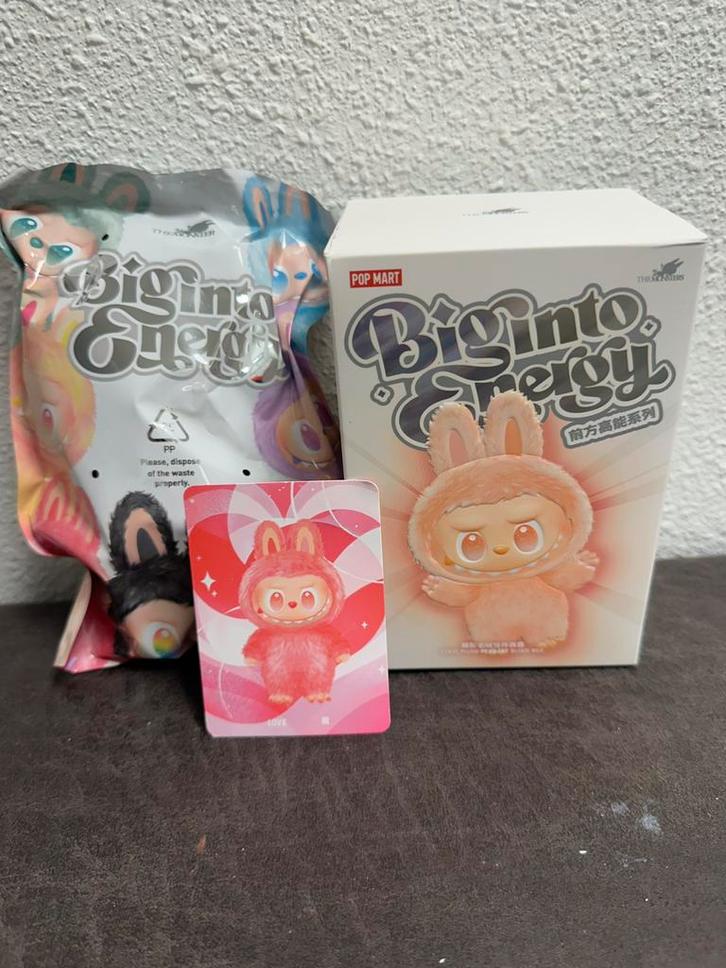 🎄 Pop Mart Labubu Love  “Big into Energy “, Verzamelen, Poppetjes en Figuurtjes, Nieuw, Ophalen of Verzenden