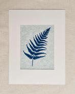 Botanische print met linoleumsnede en passe partout 30x40, Minder dan 50 cm, Oorspronkelijke maker, Nieuw, Ophalen of Verzenden