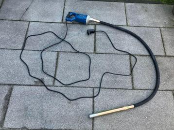 Trilnaald TE HUUR beschikbaar voor biedingen