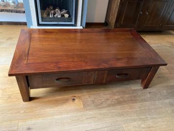 teak salontafel  beschikbaar voor biedingen