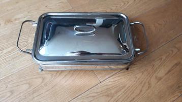 verzilverde schaal beschikbaar voor biedingen