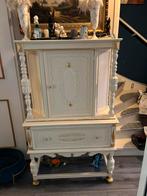 Leuke kast weg wegens gang opruiming, Antiek en Kunst, Ophalen