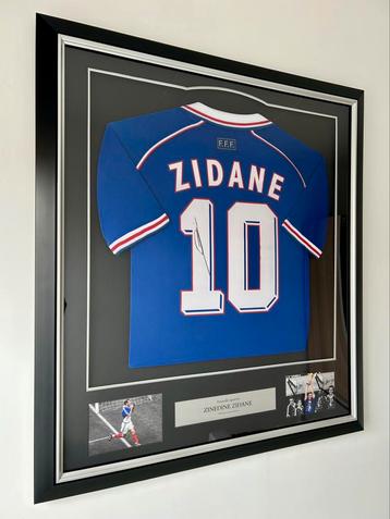 Gesigneerd Zidane Frankrijk WK 98 met COA A1 / Icons beschikbaar voor biedingen