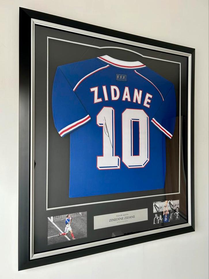 Gesigneerd Zidane Frankrijk WK 98 met COA A1 / Icons, Verzamelen, Sportartikelen en Voetbal, Nieuw, Shirt, Buitenlandse clubs