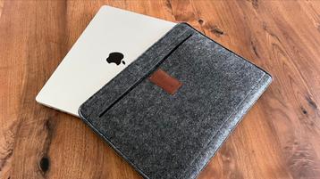Castelijn & Beerens Nova Laptophoes 13/14 inch beschikbaar voor biedingen