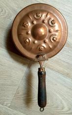 Koper bakje met houten handvat , kruik en koper potje., Ophalen of Verzenden