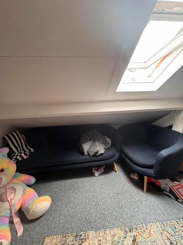Als nieuwe banken 1 voor 3personen en andere voor 2 personen