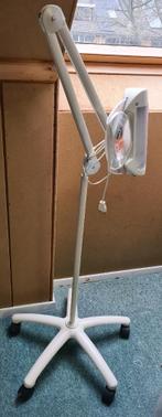 Loeplamp op verrijdbaar stafief., Ophalen, Gebruikt, Loeplamp