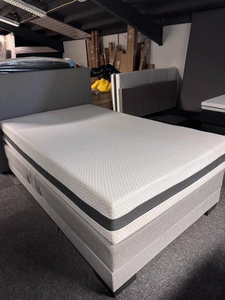 1 persoons elektrische boxspring internet retour, Huis en Inrichting, Slaapkamer | Boxsprings, Nieuw, 140 cm, 210 cm, Eenpersoons