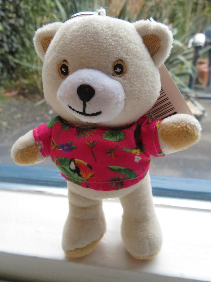 Sleutelhanger Robijnbeertje Robijntje beertje roze shirtje, Kinderen en Baby's, Speelgoed | Knuffels en Pluche, Nieuw, Beer, Ophalen of Verzenden