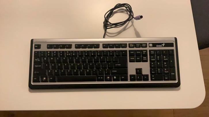 Genius Toetsenbord, Computers en Software, Toetsenborden, Gebruikt, Qwerty, Bedraad, Ophalen of Verzenden