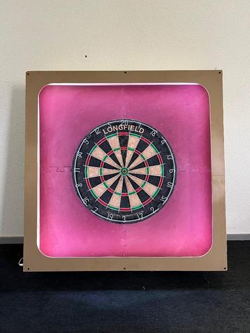 Dartboard beschikbaar voor biedingen