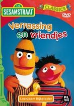DVD Sesamstraat - Verrassing En Vriendjes NIEUW, Alle leeftijden, Ophalen of Verzenden, Tv fictie, Nieuw in verpakking