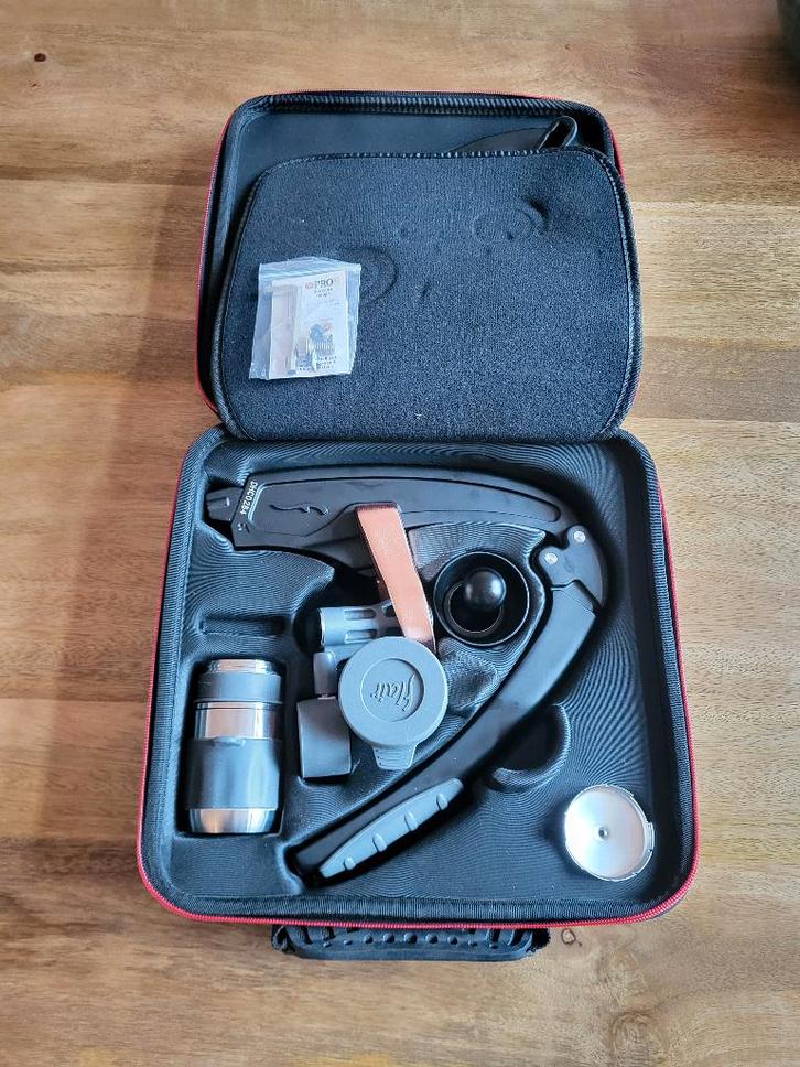 Flair PRO 2 Black Manual espresso maker, Witgoed en Apparatuur, Koffiezetapparaten, Gebruikt, Koffiebonen, Koffiemachine, 1 kopje