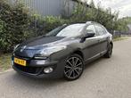 Renault Mégane Estate 1.2 TCe Bose / PANORAMADAK / NAVI / C, Auto's, Voorwielaandrijving, Gebruikt, 4 cilinders, Origineel Nederlands