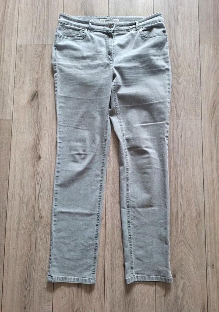 Zerres jeans grijs comfort model maat 42, Kleding | Dames, Spijkerbroeken en Jeans, Zo goed als nieuw, W33 - W36 (confectie 42/44)