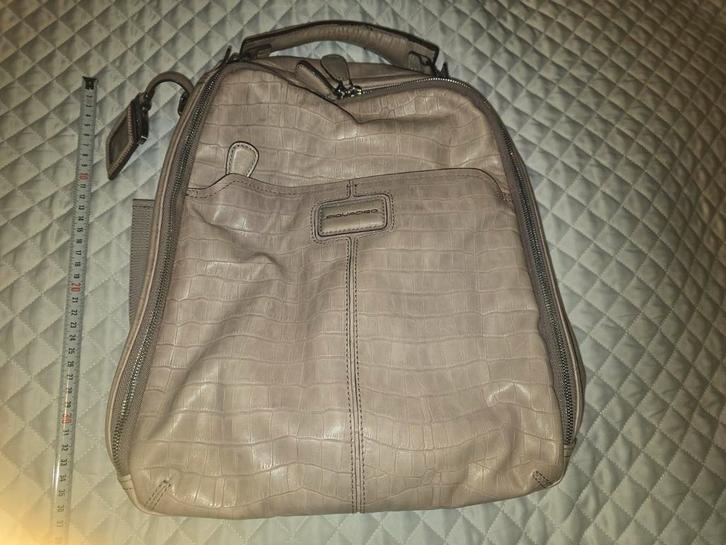 Piquadro rugtas, Sieraden, Tassen en Uiterlijk, Tassen | Damestassen, Overige typen, Ophalen of Verzenden